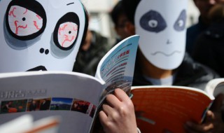 用笔走龙蛇造句（用笔走龙蛇造句子）