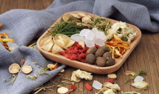 女性喝罗汉果的好处（罗汉果的正确吃法）