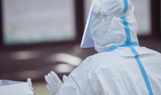 如何自制防护服（如何自制防护服教程）