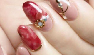 美甲怎么做才牢固不掉 自己做美甲怎样更牢固
