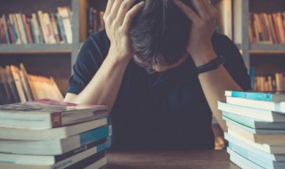 苦难是什么意思 我怕我配不上自己所受的苦难是什么意思