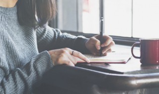 连续动词写句子（用上连续动词写句子）