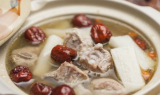 清炖腊排骨汤的做法 清炖腊排骨汤的做法窍门