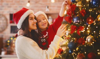 圣诞节情侣发朋友圈文案(圣诞节发情侣朋友圈说说)