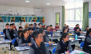 陆机才多岂自保下一句 陆机少时,颇好游猎文言文翻译