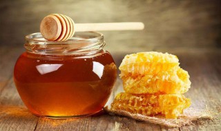 蜂蜜能美容吗（开塞露加红霉素加蜂蜜能美容吗）