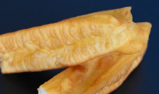 在家做油条最简单的做法窍门（在家做油条的简单方法）