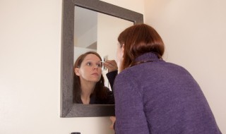 眉粉可以当修容粉吗 眉粉可以当修容粉用吗