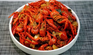 正宗小龙虾加什么配菜 正宗小龙虾加什么配菜好吃