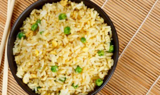 咖喱炒饭最正宗的做法（咖喱炒饭最正宗的做法视频）