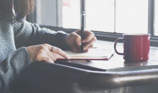 亮晶晶造句（亮晶晶造句子一年级简单）