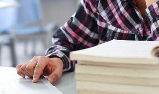 茅屋为秋风所破歌翻译 茅屋为秋风所破歌翻译简短100字