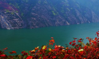 关于三峡的诗（关于三峡的诗句）