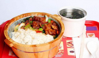 木桶蒸饭的窍门 木桶蒸饭的窍门有哪些