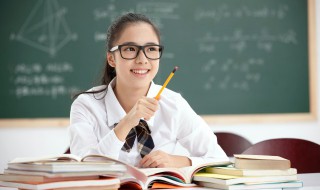 红豆生南国全诗意思 红豆生南国全诗意思的图片