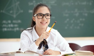 含飞的诗句（含花的诗句）