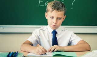 豢怎么读(豢怎么读拼音)