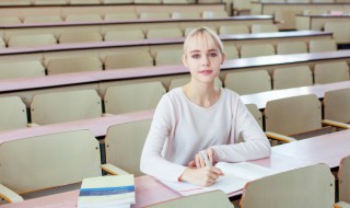 表达怀才不遇的诗句（表达怀才不遇的诗句有哪些）