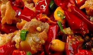 酱炒鸡脆骨的家常做法 酱炒鸡脆骨的家常做法视频