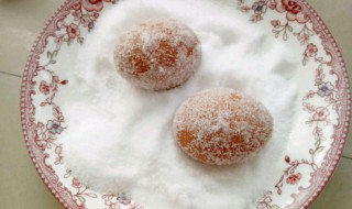 咸鸡蛋的腌制方法（咸鸡蛋的腌制方法和配料）