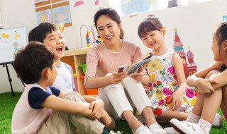 一寸光阴一寸金的下一句（一寸光阴一寸金的下一句是什么）