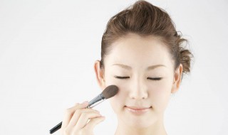 简单化妆步骤（简单化妆步骤的正确步骤）