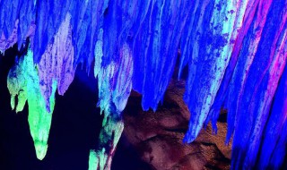 石钟乳的乳是什么意思（石钟乳是什么的别称）