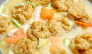 春夏养阳之韭黄鱼腐羹的做法（韭黄鱼汤的做法）