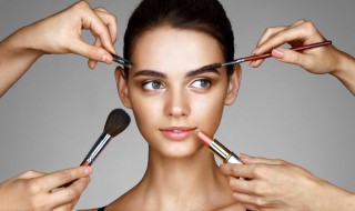 化淡妆的步骤 女人化淡妆的步骤