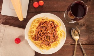 中式炸酱面做法窍门 中国式炸酱面