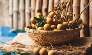 龙眼怎样吃才不会上火（龙眼怎样吃才不会上火呀）