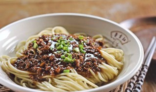 担担面的由来（担担面的由来简介）