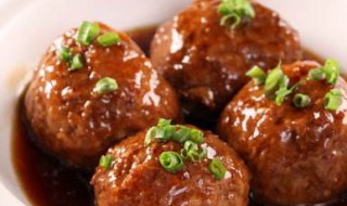 红烧狮子头是哪里的菜（红烧狮子头是哪里的菜名）
