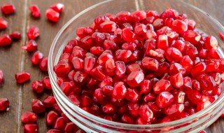 石榴子吃了有什么好处（多吃石榴的好处与坏处）
