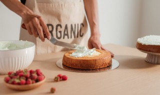 如何用奥利奥做出美味的奥利奥蛋糕(用奥利奥怎么做小蛋糕)