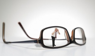 柱镜是什么意思（柱镜是什么意思-0.25）