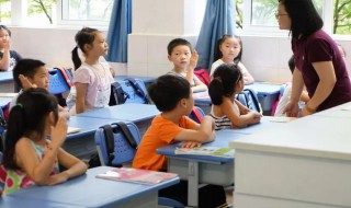 名人勤学好问的小故事（名人勤学好问的小故事有哪些）