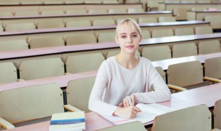 接重而来是什么意思 接什么而来是什么意思