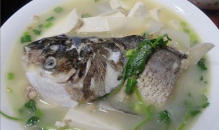 怎么做荷包蛋鱼头汤 怎么做荷包蛋鱼头汤好喝