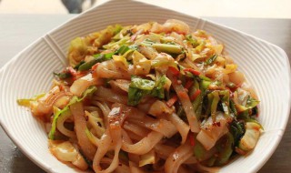 擀面皮怎么炒 擀面皮怎么炒最好吃视频