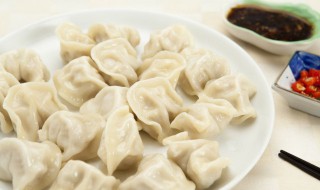 冻过的饺子怎么煮（冻过的饺子怎么煮都是白色的）