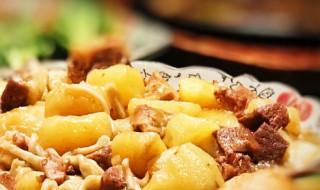 炖肉炖的太咸怎么挽回（肉咸了放什么可以变淡）