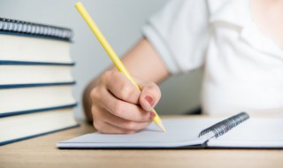 大学班主任工作总结范文(老年大学班主任工作总结范文)