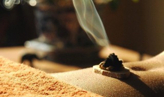 艾灸的好处（艾灸的好处与功效和副作用禁忌）