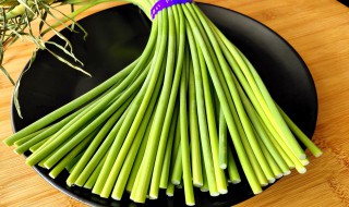 怎样腌制蒜苔（怎样腌制蒜苔好吃不坏）