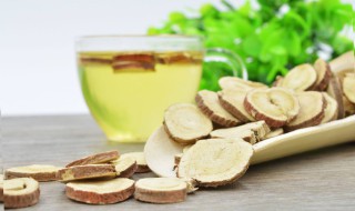 哪些人不适合喝甘草水（哪些人不适合喝甘草水）