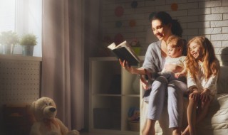 将爱却晚秋出自哪首诗