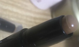 初学者用修容粉还是棒（新手用修容液还是修容粉）