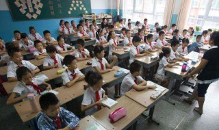 场景描写的作文（场景描写的作文450字）