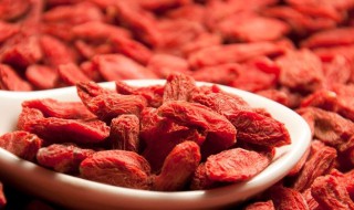 枸杞的功效与作用及食用方法 陈皮枸杞的功效与作用及食用方法